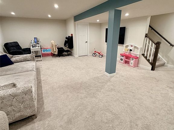 5th image of 2091 Farroni Dr