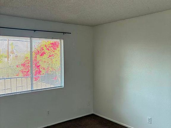 3rd image of 1086 Stanley Ave APT 202