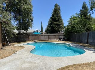 1637 W Laura Ave, Visalia, CA