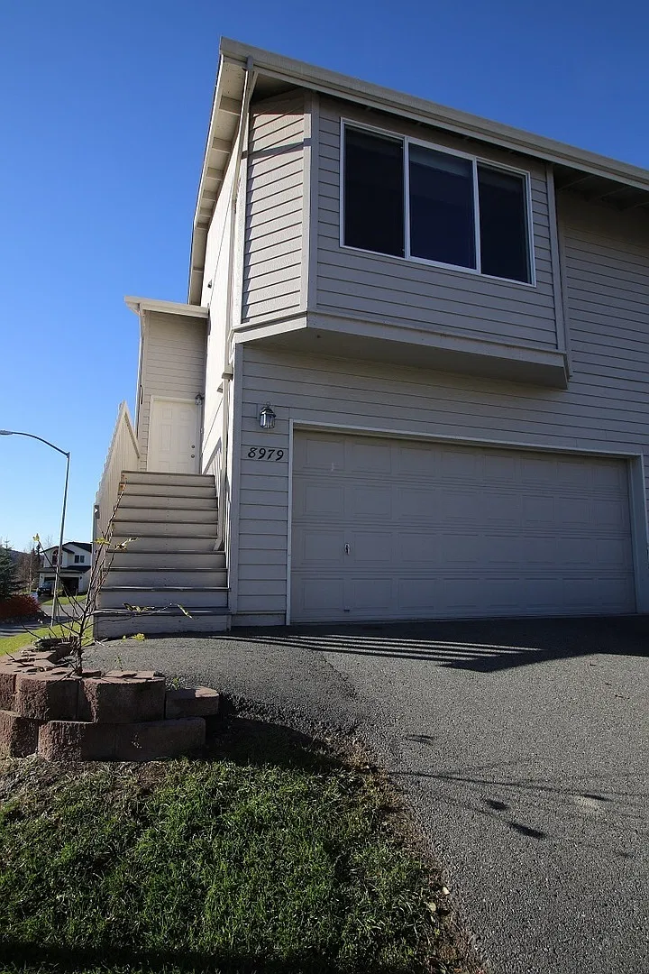 3 Bedroom Eagle River Condo! — Photo 1