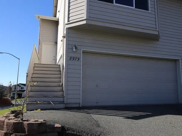 8979 Eagle Place Loop, Eagle River, AK 99577