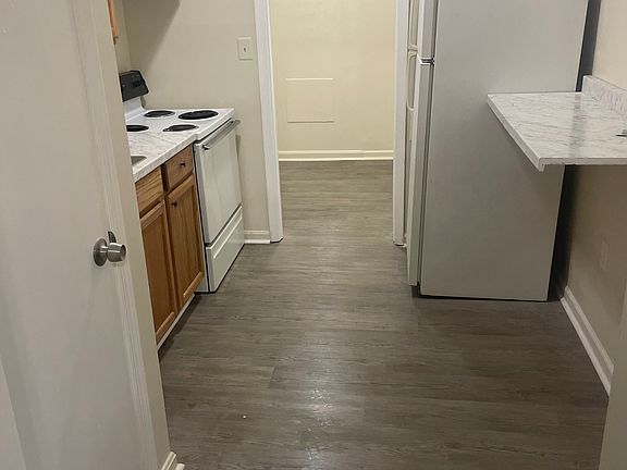5th image of 317 Dixon St APT A