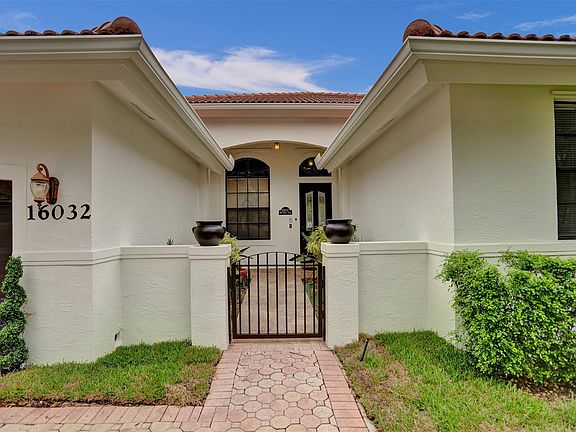 2nd image of 16032 NW 83rd Court
