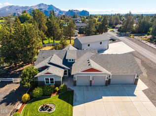 9516 13th St, Terrebonne, OR 97760