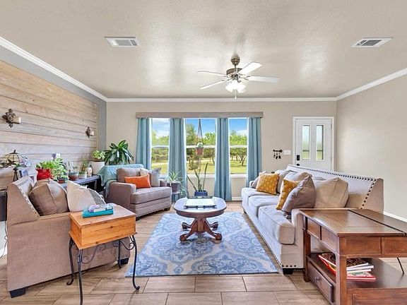 4th image of 213 River Front Dr