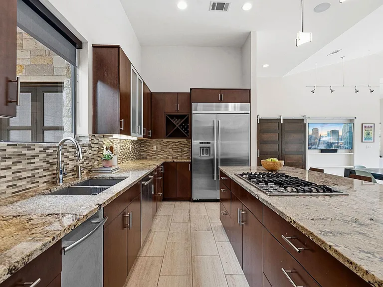 3605 Robbins Rd — Photo 12