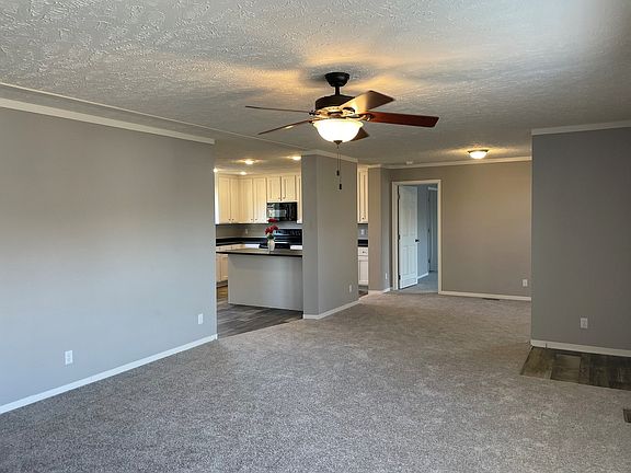 4th image of 750 Dunlop Ln #113