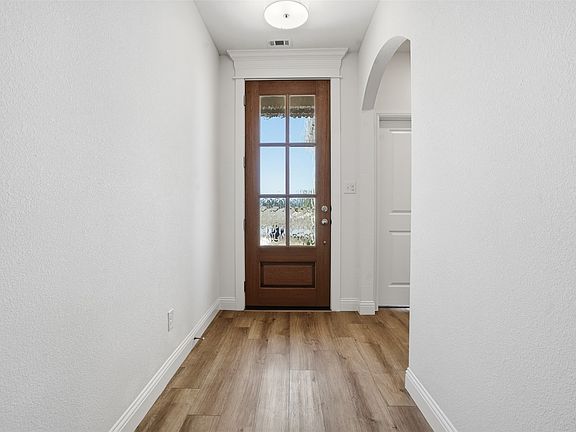 5th image of 11708 Blackfoot Ct