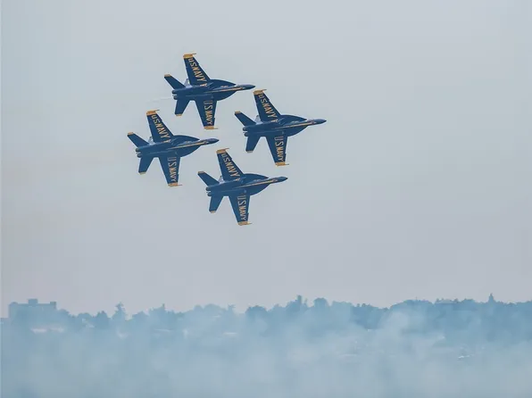 2744 68th Avenue SE, Mercer Island, WA 98040