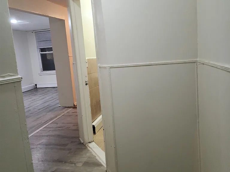 494 W Side Ave #1 — Photo 1