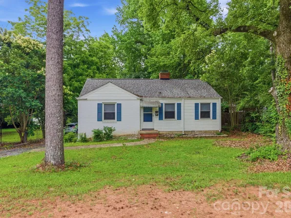1909 Camp Greene St, Charlotte, NC 28208