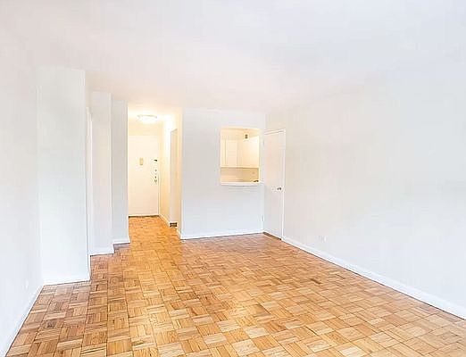 1st image of 90 University Pl #3
