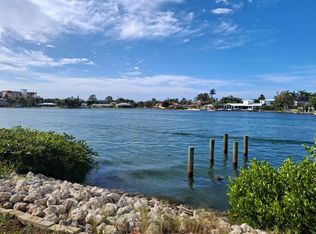 27 Port Dr, Venice, FL 34285