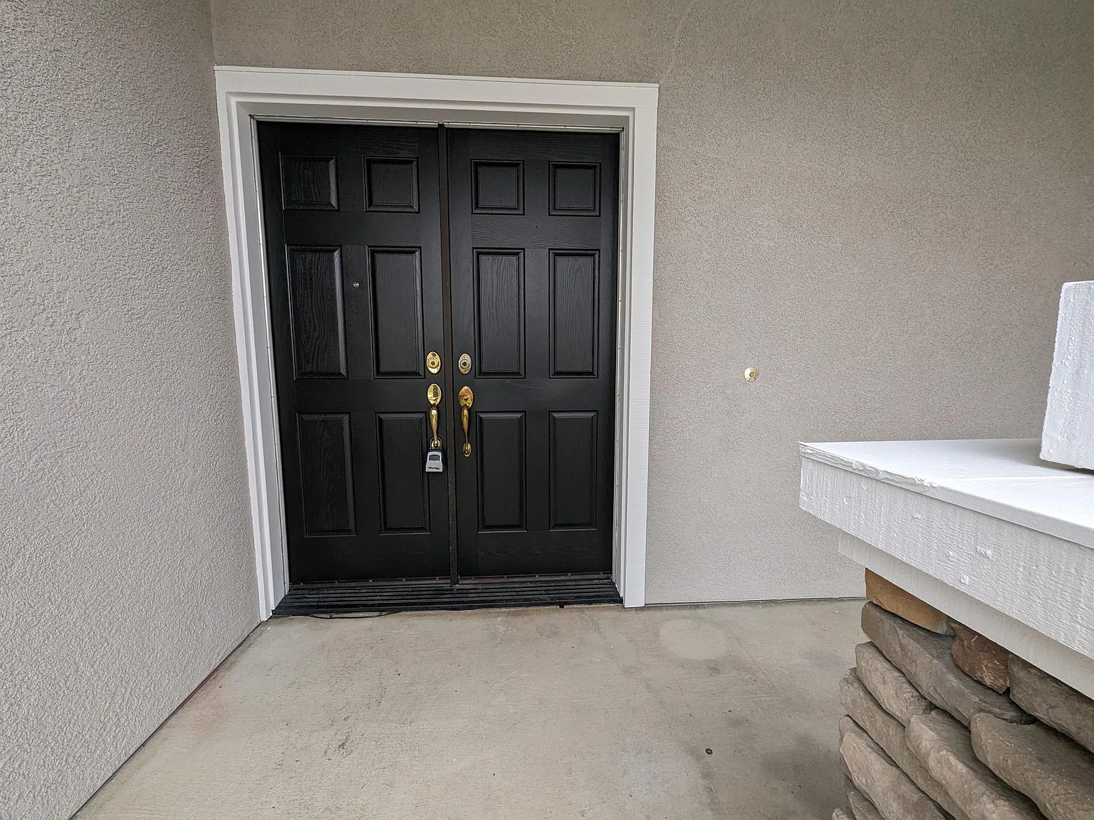4 bed, 3.5 bath, 2450 sqft, $3,400 — Photo 3