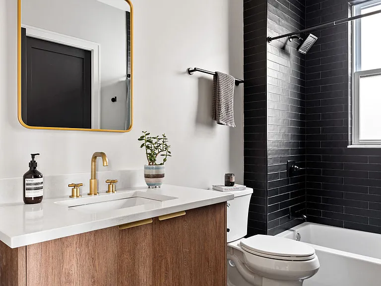 3247 N Central Park Ave #2 — Photo 30