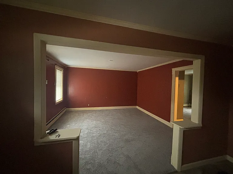 158-160 S Walnut St — Photo 6