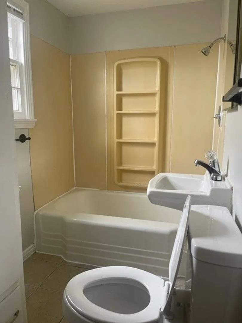 510 E Kinkaid St - Studio Home, 1 Bathroom - $550 — Photo 4