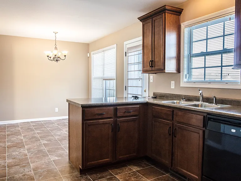 551 Fox Trot Dr — Photo 9