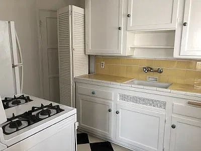 1 bed, 700 sqft, $2,150 — Photo 3