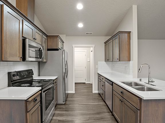 3rd image of 16917 E Knox Ln #1