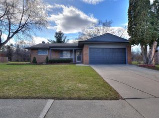 2130 Steeplechase Dr, Ann Arbor, MI