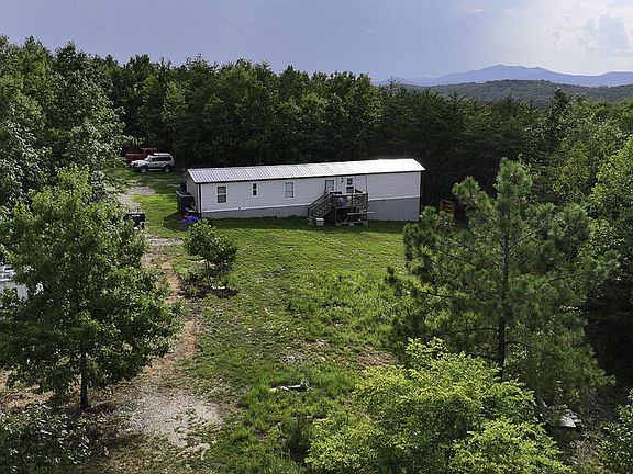 4th image of 335 Bryant Hollow Rd