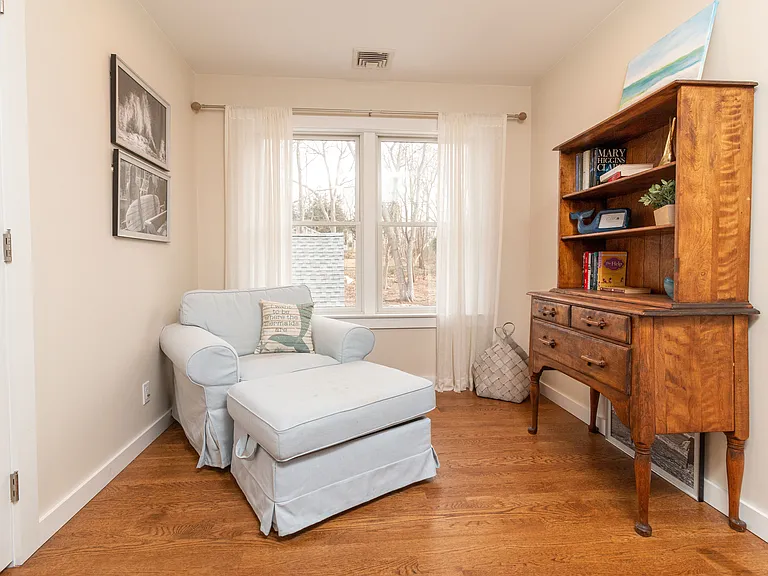 485 Hickory Ave — Photo 19