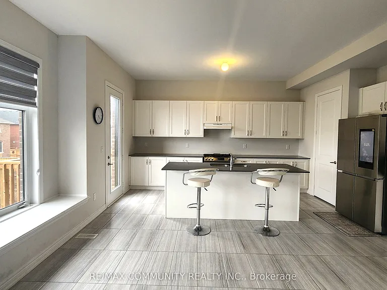 58 Catering Rd #MAIN — Photo 11