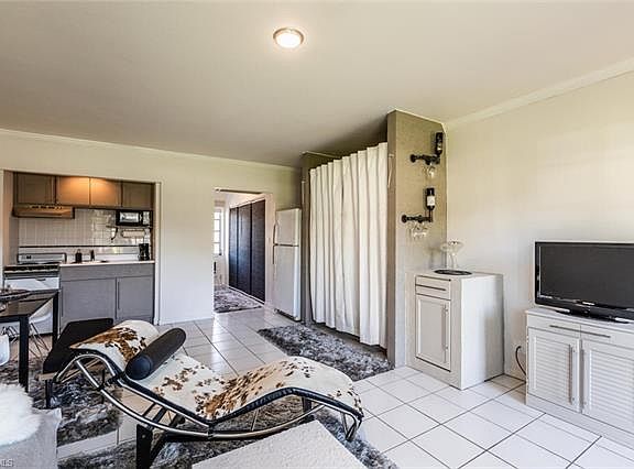 4th image of 235 Seaview Ct APT B3