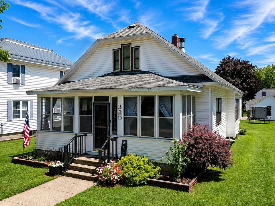 1st image of 320 N Wacouta AVENUE