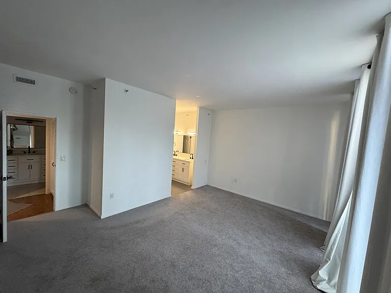 1333 8th Ave #103 — Photo 3