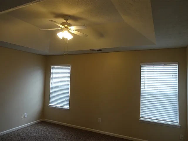 3041 Lake Park Trl — Photo 5