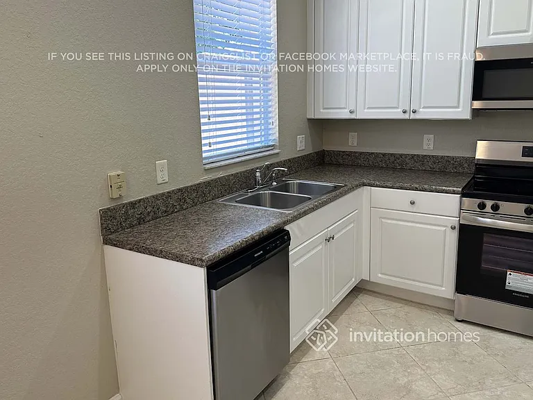 7866 Jewelwood Dr — Photo 6