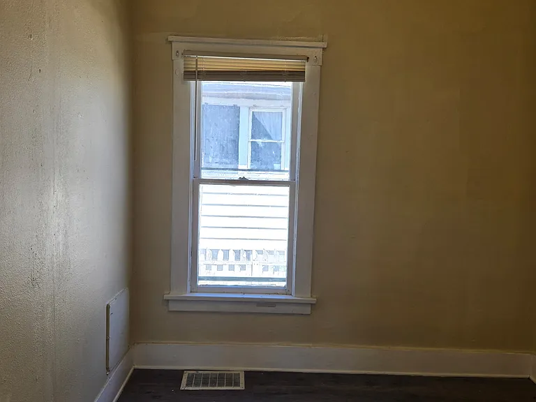 1250 Bohmen Ave — Photo 3