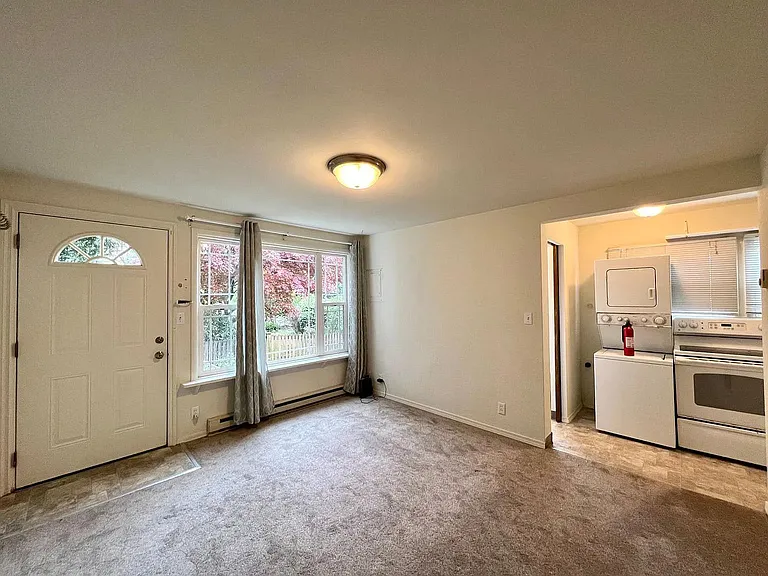5444 Kirkwood Pl N #2 — Photo 9