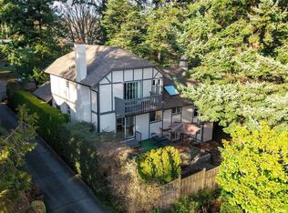 3855 Haro Rd, Saanich, BC V8N4A6