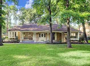 211 Castlewood Dr, Spring, TX 77386