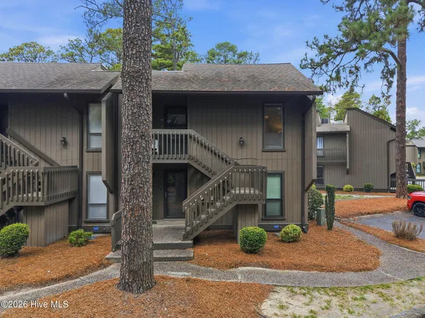 10 Pine Tree Road # 211, Pinehurst, NC 28374