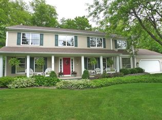 16481 Snowshoe Trl, Chagrin Falls, OH 44023