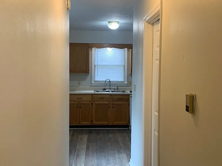 1116 S Park Ave — Photo 8