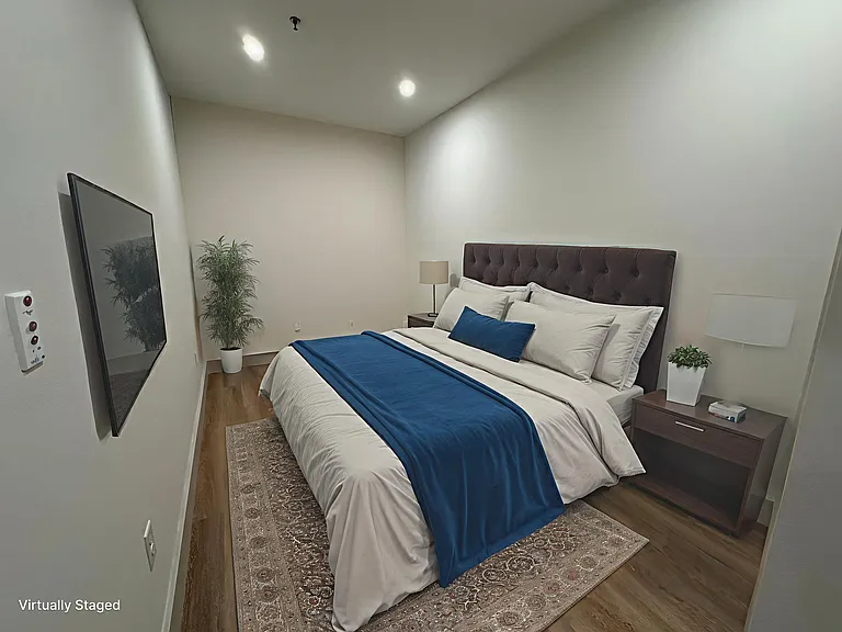 114 Main St #101 — Photo 7
