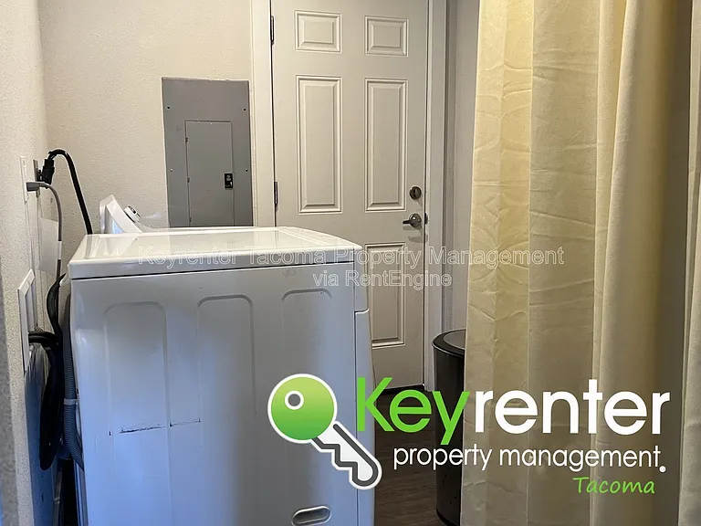 4803 S Oakes St — Photo 11