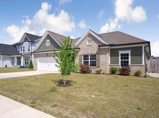 31 Winchester Dr, Rossville, GA 30741