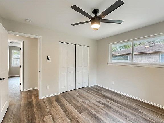 2nd image of 3440 Silverwood Ln