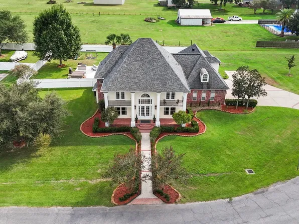 7129 Pelican Crossing Dr, Gonzales, LA 70737