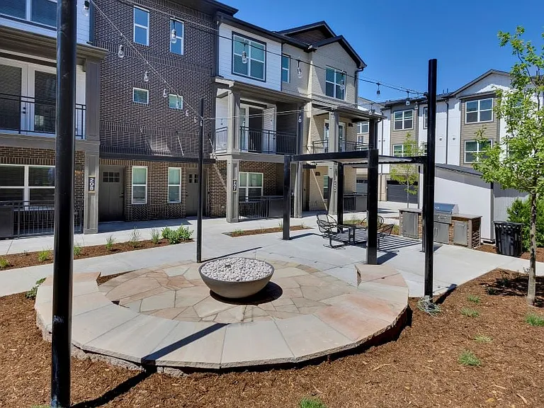 The Allyson Townhomes — Photo 38