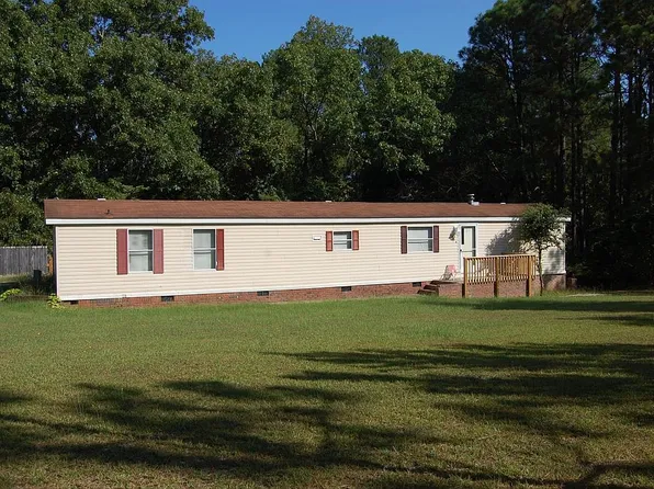 1800 Juniper Lake Rd, Pinehurst, NC 27376