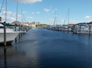 Pasadena Point Blvd, Gulfport, FL 33707