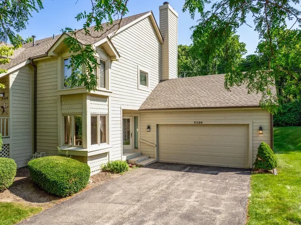 5326 Sand Piper Pl, Loves Park, IL 61111