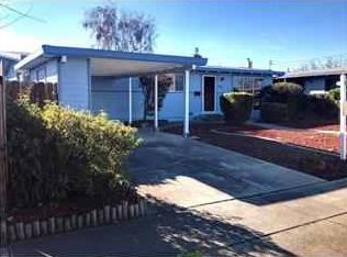 611 Walnut Ln, Hollister, CA 95023